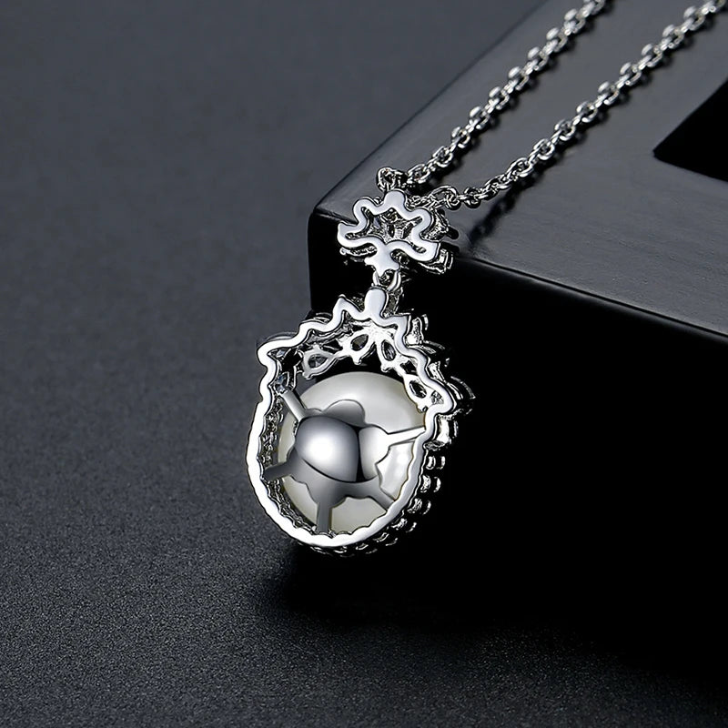 Horgen Necklace