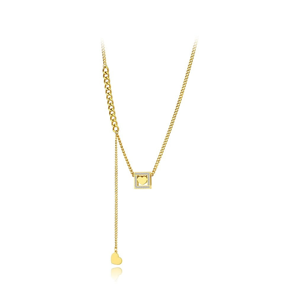 Phusro Necklace - ANN VOYAGE
