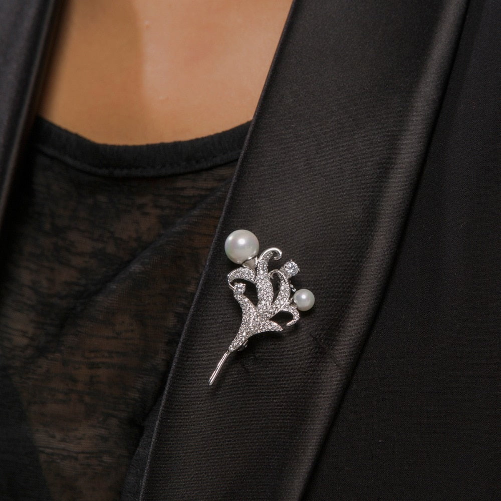 Greensboro Brooch - ANN VOYAGE