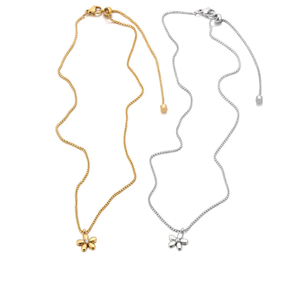 Mosquera Necklace