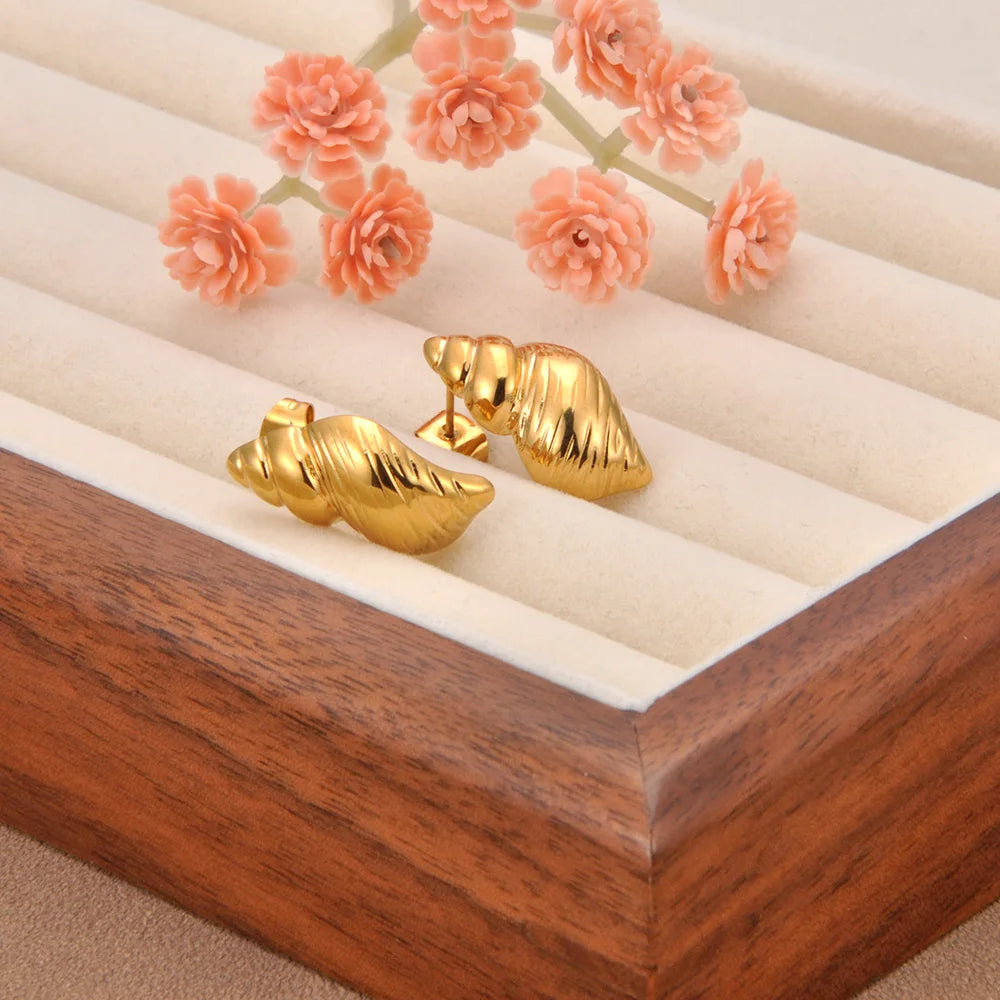 Valcourt Earrings