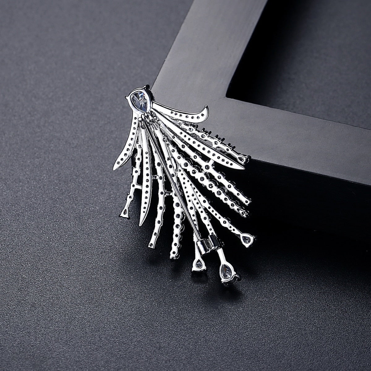 Grayling Brooch - ANN VOYAGE