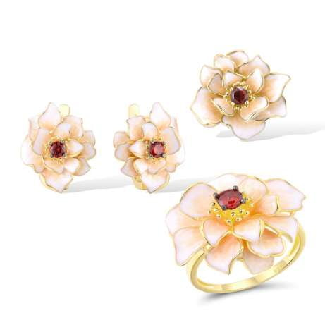 Larissa Pendant (Necklace not Included) - ANN VOYAGE