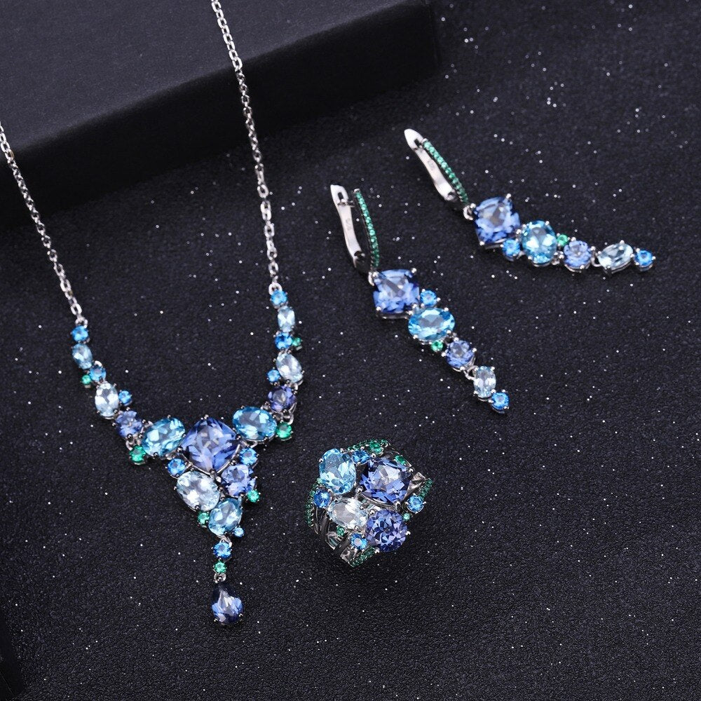 Portales Necklace
