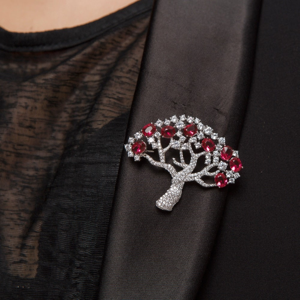 Welland Brooch