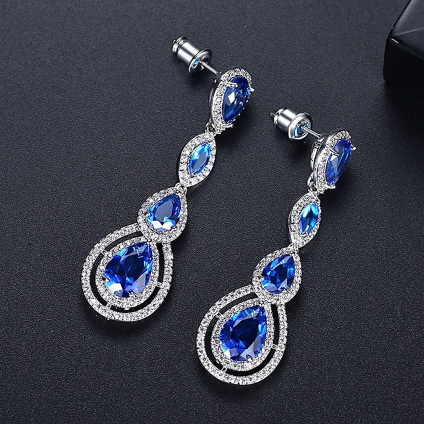 Hodgenville Earrings - ANN VOYAGE