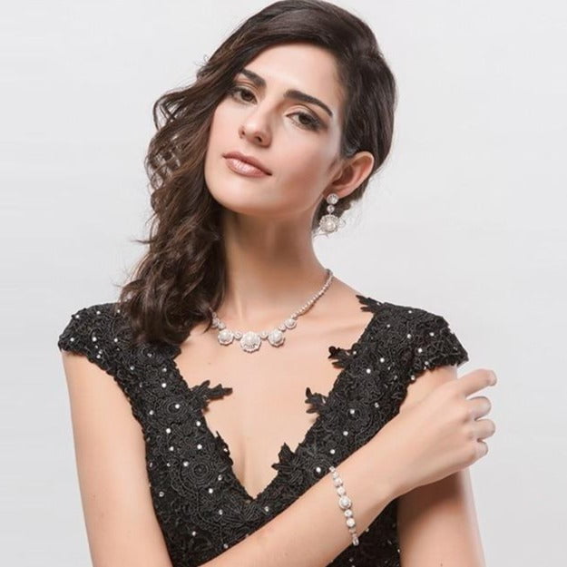 Aesch Necklace - ANN VOYAGE